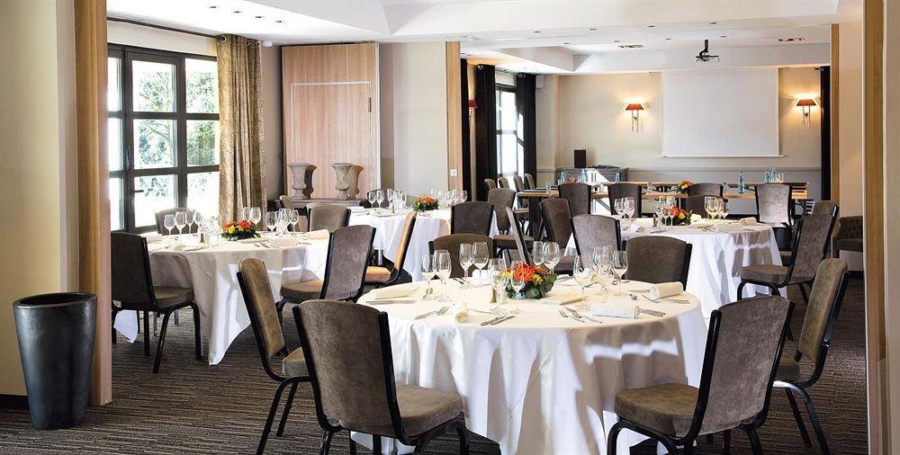 Résidence Hôtelière Les Mas du Grand Vallon Mougins Restaurante foto